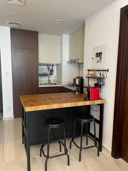 Apartament New Luxury Modern Canal View. Dubaj Zewnętrze zdjęcie