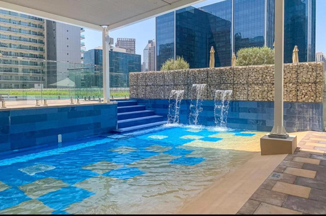 Apartament New Luxury Modern Canal View. Dubaj Zewnętrze zdjęcie
